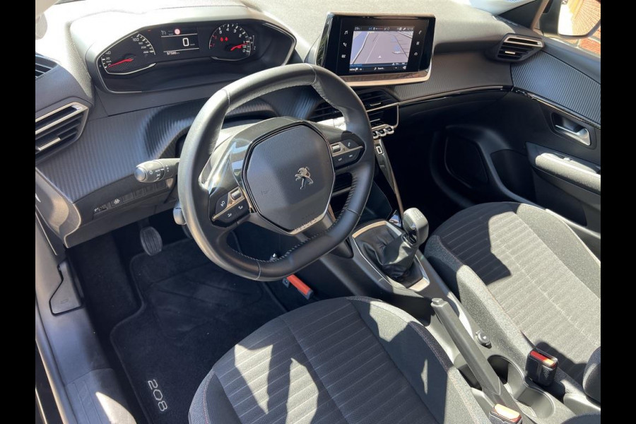 Peugeot 208 1.2 PureTech Blue Lease Active, Navigatie, Apple Carplay, LM-velgen, Park Distance Control, 1e eig en boekjes aanwezig