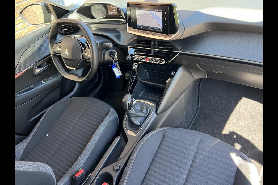 Peugeot 208 1.2 PureTech Blue Lease Active, Navigatie, Apple Carplay, LM-velgen, Park Distance Control, 1e eig en boekjes aanwezig