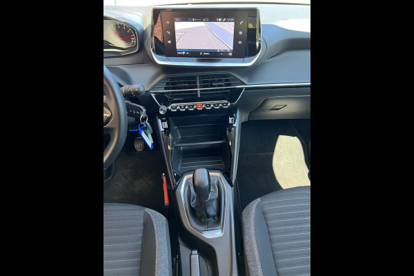 Peugeot 208 1.2 PureTech Blue Lease Active, Navigatie, Apple Carplay, LM-velgen, Park Distance Control, 1e eig en boekjes aanwezig