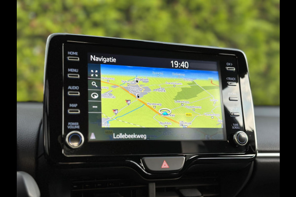 Toyota Yaris 1.5 Hybrid Business Plus CarPlay Camera