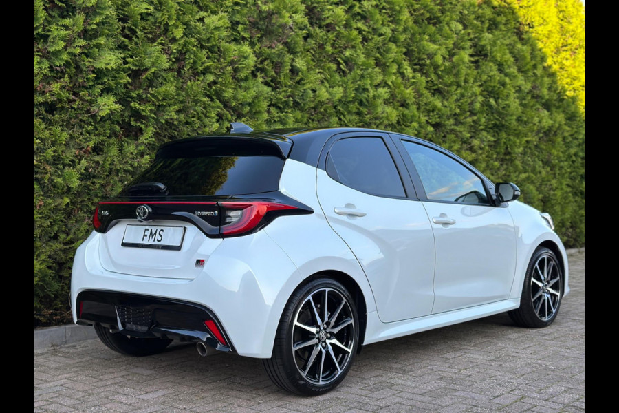 Toyota Yaris 1.5 Hybrid GR Sport Panorama CarPlay