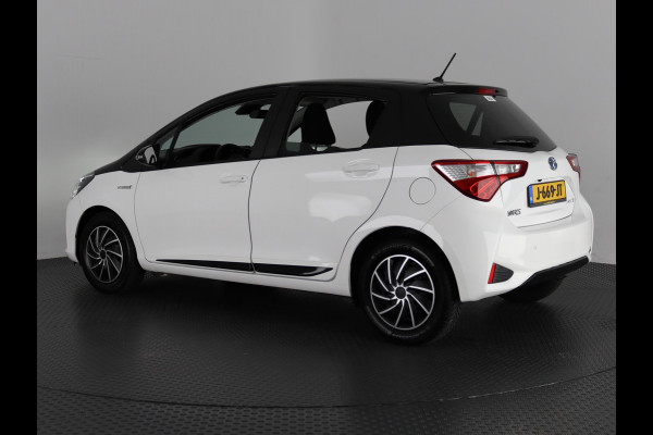 Toyota Yaris 1.5 Hybrid BI-TONE ACTIVE AUT.PDC.CAMERA.CLIMA.CRUISE .46.000 KM! GARANTIE TOT 2029*