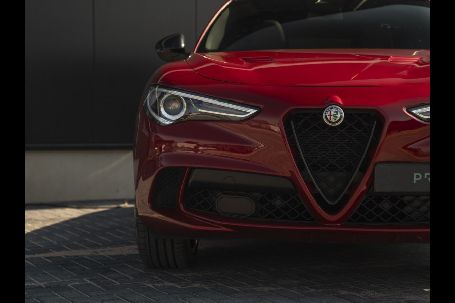 Alfa Romeo Stelvio 2.9 V6 AWD Quadrifoglio | Pano-dak | Harman/Kardon | Adapt. cruise | Rosso Competizione