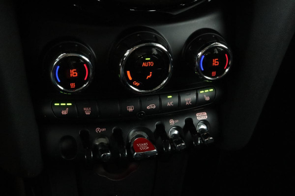 MINI Cooper 1.5 Chili | 1e eigenaar | Stoelverwarming | Carplay | Navigatie | Full LED | Keyless | Cruise control | Climate control