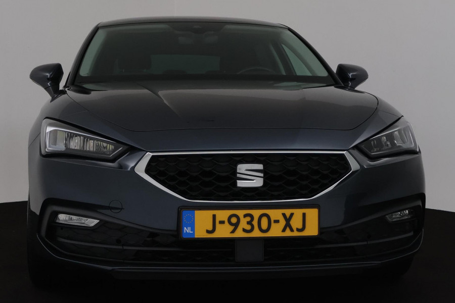 Seat Leon 1.0 TSI Style Launch Edition (NAVIGATIE, PDC, CAMERA, CARPLAY, ADAPTIVE, NL-AUTO, GOED ONDERHOUDEN)