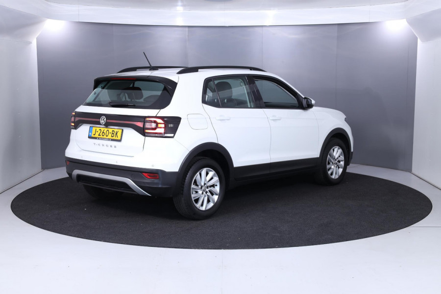 Volkswagen T-Cross 1.0 TSI Life 115 pk Automaat (DSG) | Navigatie | Parkeersensoren | Achteruitrijcamera | Adaptieve cruise control |