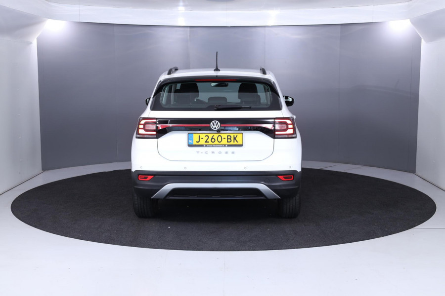 Volkswagen T-Cross 1.0 TSI Life 115 pk Automaat (DSG) | Navigatie | Parkeersensoren | Achteruitrijcamera | Adaptieve cruise control |