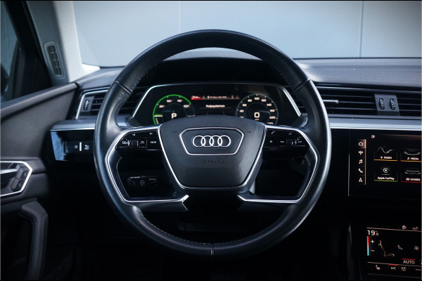 Audi e-tron 50 quattro Launch edition plus 71 kWh | Panoramadak | Keyless | Apple Carplay | Leer | Elek. Stoelen | Luchtvering | Adaptive Cruise Control | Virtual | BTW | NAP | Led | Stoelverwarming | Black Style | 1e Eig. | PDC |