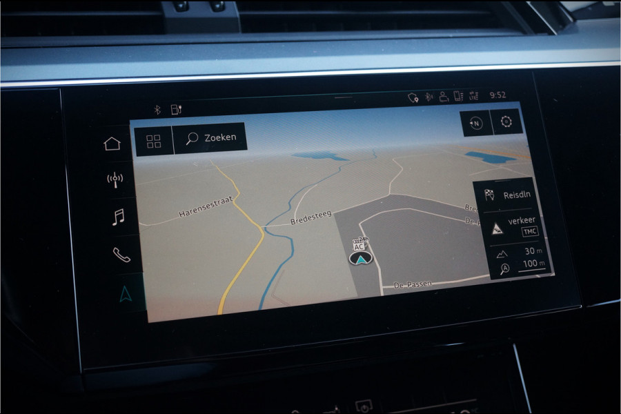 Audi e-tron 50 quattro Launch edition plus 71 kWh | Panoramadak | Keyless | Apple Carplay | Leer | Elek. Stoelen | Luchtvering | Adaptive Cruise Control | Virtual | BTW | NAP | Led | Stoelverwarming | Black Style | 1e Eig. | PDC |