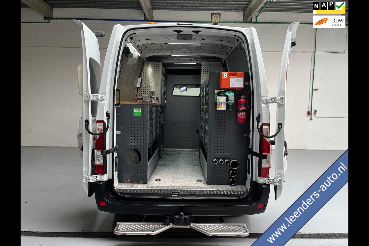 Renault Master SERVICEWAGEN T35 2.3 DCI 135PK L2H2 VICTRON V230 BOTT INRICHTING AIRCO STANDKACHEL TREKHAAK RIJKLAARPRIJS!