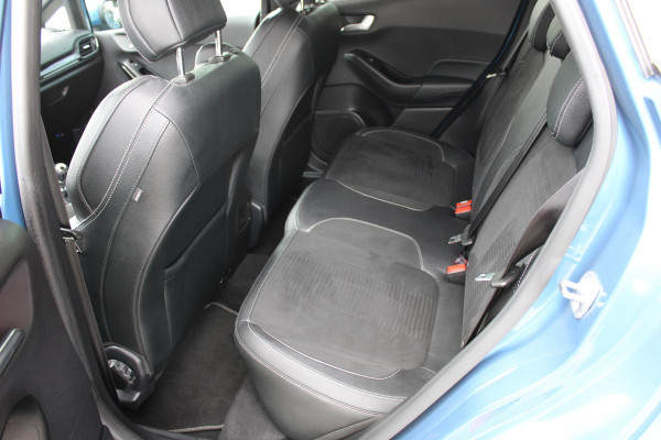 Ford Fiesta 1.5 EcoBoost 200 PK ST-3 | Camera | Cruise Control | Winterpakket | 18 Inch Lichtmetalen Velgen | Keyless | Navigatie