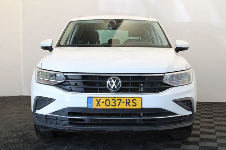 Volkswagen Tiguan 1.5 TSI Life Business | Navi | Stuur/stoel verwarming |