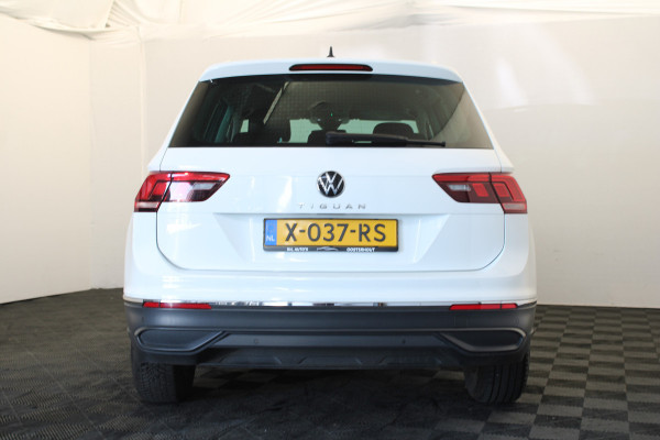 Volkswagen Tiguan 1.5 TSI Life Business | Navi | Stuur/stoel verwarming |