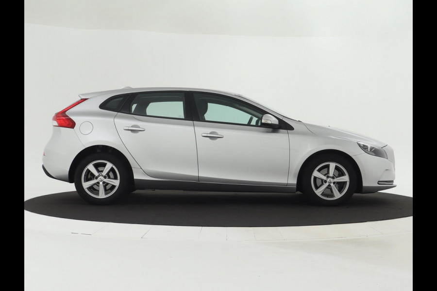 Volvo V40 2.0 T2 Momentum