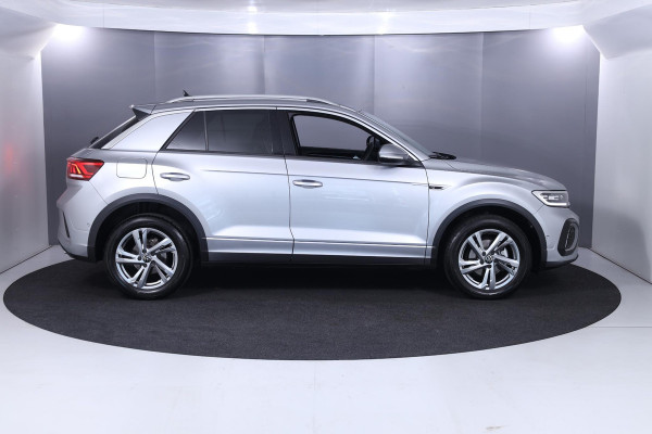 Volkswagen T-Roc 1.5 TSI R-Line Business 150 pk Automaat (DSG) | Verlengde garantie | Navigatie | Parkeersensoren (Park assist) | Achteruitrijcamera | Elektr. achterklep |