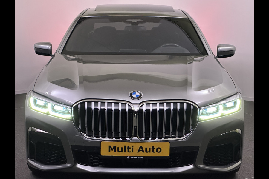 BMW 7 Serie 745e M Sport Plug In Hybrid 394pk PHEV | Schuifdak | 4 Wielbesturing | Adaptief Onderstel |  Laser Led | Massage Comfortzetels & Ventilatie | Adaptive Cruise | Head Up | 360 Camera |