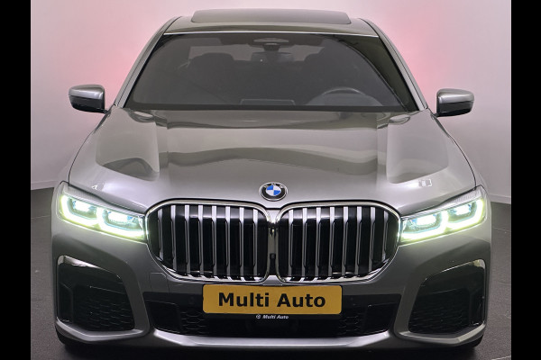 BMW 7 Serie 745e M Sport Plug In Hybrid 394pk PHEV | Schuifdak | 4 Wielbesturing | Adaptief Onderstel |  Laser Led | Massage Comfortzetels & Ventilatie | Adaptive Cruise | Head Up | 360 Camera |