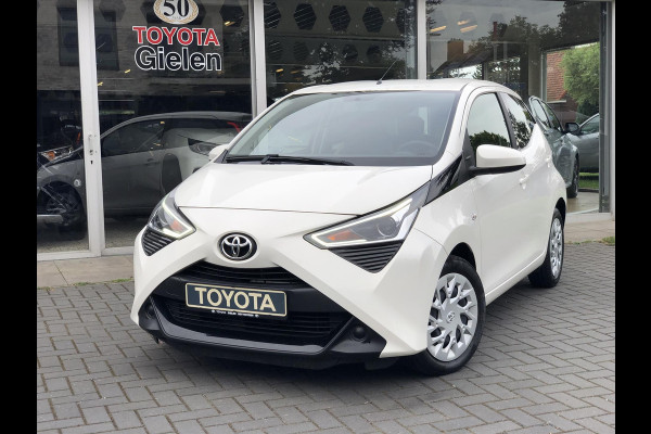 Toyota Aygo 1.0 VVT-i 5D x-play | Apple CarPlay/Android Auto, Parkeercamera, Snelheidsbegrenzer, Stuurbediening, Airconditioning