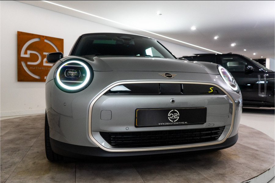 MINI Cooper SE Favoured 54.2 kWh 218PK NIEUW | Pakket XL | Harman/Kardon | Pano | Sfeer | VOL!