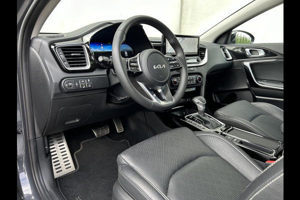 Kia Xceed 1.5 T-GDi ExecutiveLine Automaat | Black Pack | Panoramadak | JBL | Leder | Stoelverkoeling | Camera | Navi | 18” Velgen | Apple CarPlay/Android Auto | Clima | 18” Velgen | Stuur-/Stoelverwarmimg | PDC | Cruise | LED |