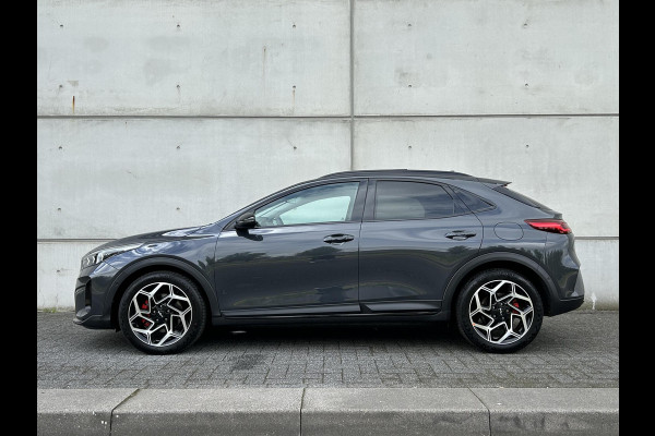 Kia Xceed 1.5 T-GDi ExecutiveLine Automaat | Black Pack | Panoramadak | JBL | Leder | Stoelverkoeling | Camera | Navi | 18” Velgen | Apple CarPlay/Android Auto | Clima | 18” Velgen | Stuur-/Stoelverwarmimg | PDC | Cruise | LED |