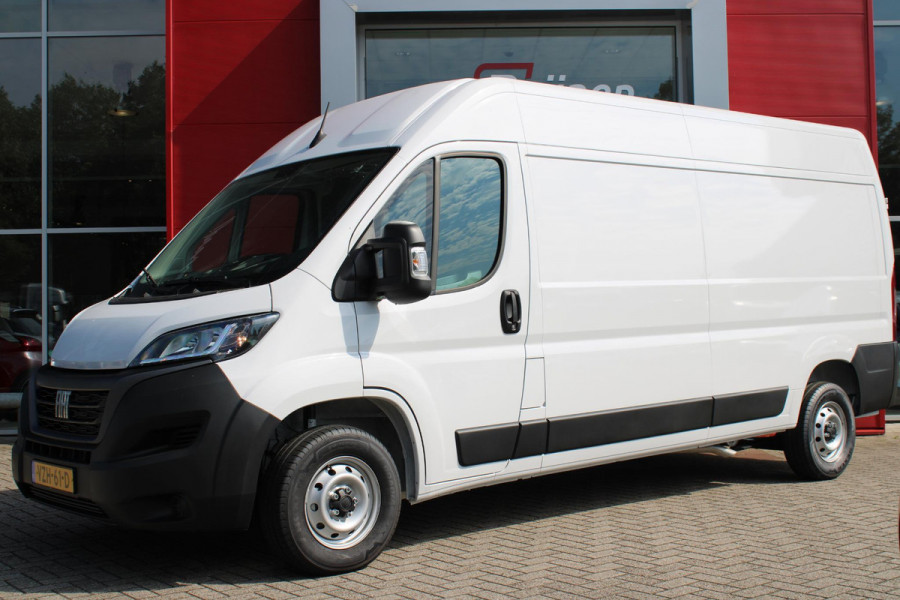 Fiat Ducato 33 2.2 MultiJet 140PK L3H2 | ACHTERUITRIJ CAMERA | APPLE CARPLAY/ANDROID AUTO | 3-ZITS | CRUISE CONTROL | CLIMATE CONTROL | DAB+ RADIO | NIEUWE BUS! |