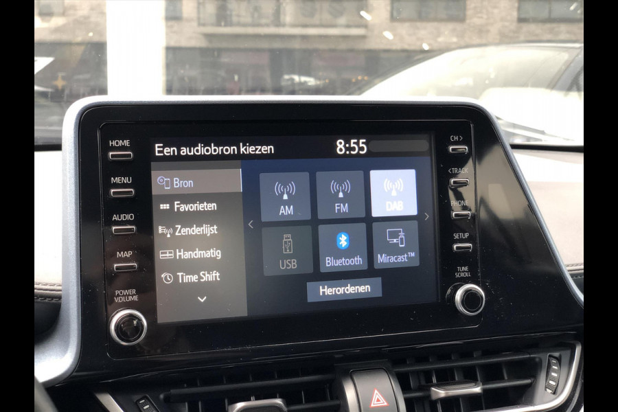 Toyota C-HR 1.8 Hybrid Style | Apple CarPlay/Android Auto, Stoel + Stuurverwarming, Keyless, 18 inch, Dodehoekherkenning, Parkeersensoren