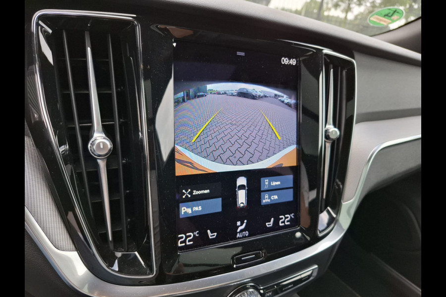 Volvo V60 T6 Recharge AWD R-Design Plug in Hybrid PHEV | Panodak | Lederen Sportstoelen Memory | Harman Kardon | Adaptive Cruise | Sfeerverlichting | Apple Carplay | Camera |