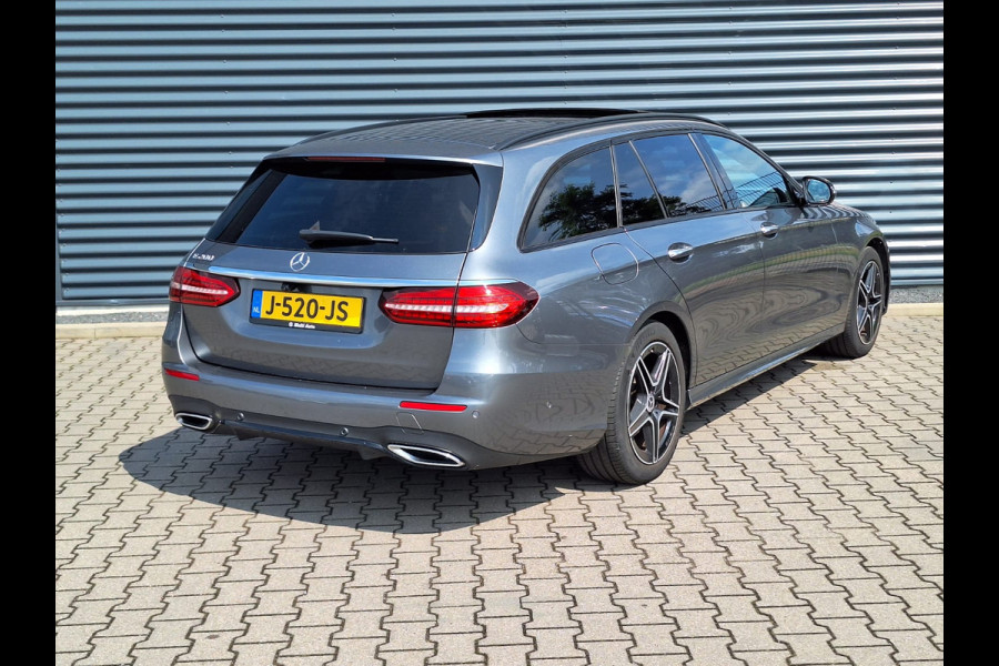 Mercedes-Benz E-Klasse Estate 200 AMG Night pakket | Panodak | 360 Camera | Carplay | Lederen Bekleding | Sfeerverlichting | Stoelverwarming | Lane Assist | | Widescreen | Dodehoek Detectie | Sportstoelen |