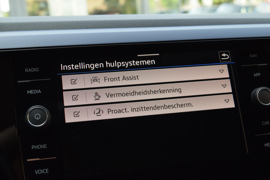 Volkswagen Polo 1.0 TSI United|Virtual|Carplay|PDC V+A|