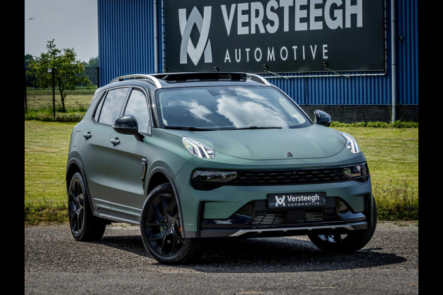 Lynk & Co 01 1.5 Plug-In Hybrid 262pk | Pine Green Matt | Blacked Out