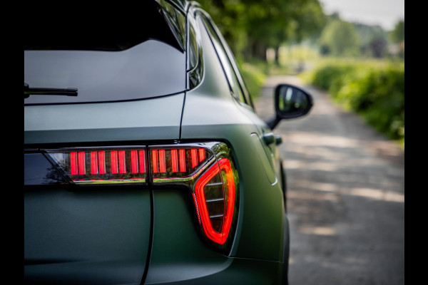 Lynk & Co 01 1.5 Plug-In Hybrid 262pk | Pine Green Matt | Blacked Out