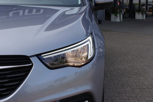 Opel Grandland X 1.2 Turbo 130 PK Automaat Business Executive, LM Velgen, Carplay, Cruise Control