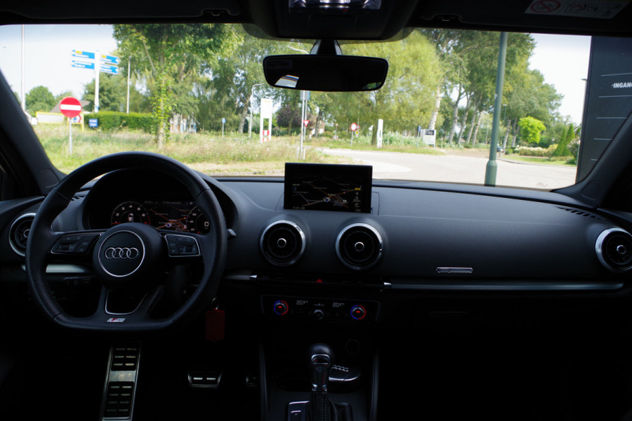 Audi A3 Limousine 30 TFSI 115 Pk Automaat S-Line Sport Edition, Digitale Cockpit, Adap. Cruise Control, LED