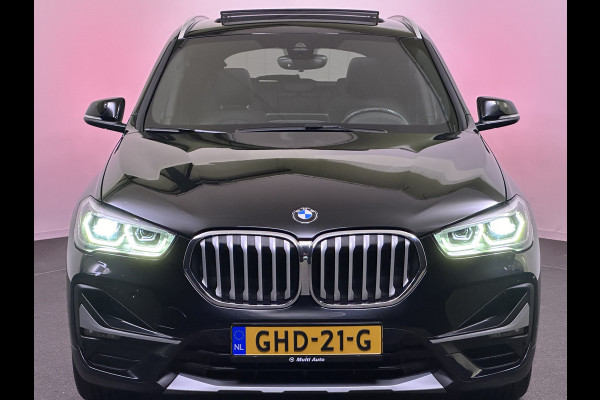 BMW X1 xDrive25e X Line Plug in Hybrid PHEV | Panodak | Trekhaak Afneembaar | Head-up Display | Memory Stoelen | Camera |