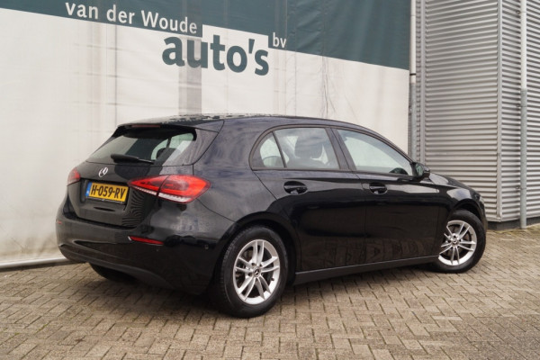 Mercedes-Benz A-Klasse 180 Automaat Business Solution -NAVI-PDC-CAM-