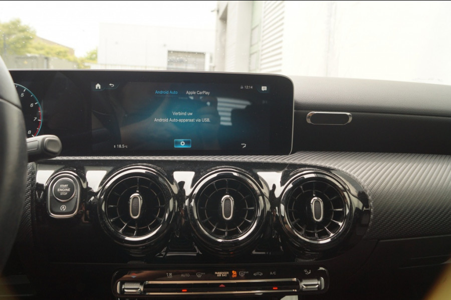 Mercedes-Benz A-Klasse 180 Automaat Business Solution -NAVI-PDC-CAM-