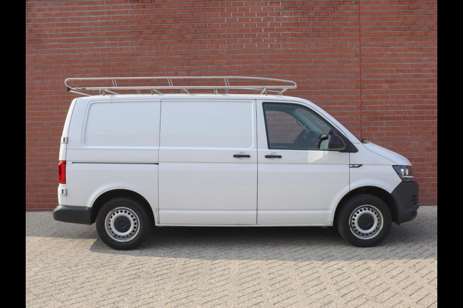 Volkswagen Transporter 2.0 TDI L1H1 Trendline Airco Navigatie Trekhaak Imperiaal