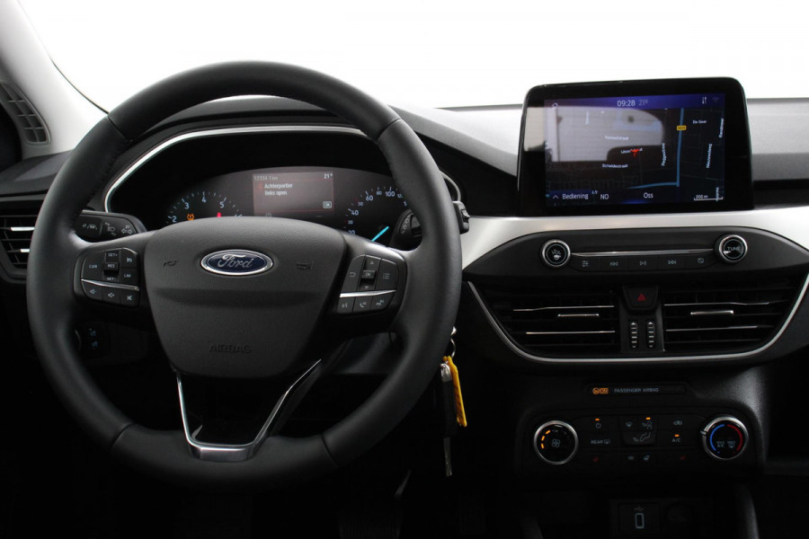 Ford Focus 1.0 EcoBoost 125pk Automaat Cool & Connect | Navigatie | Airco | Camera | Cruise control | Lichtmetalen Velgen | Parkeer Sensoren | Dab | Led