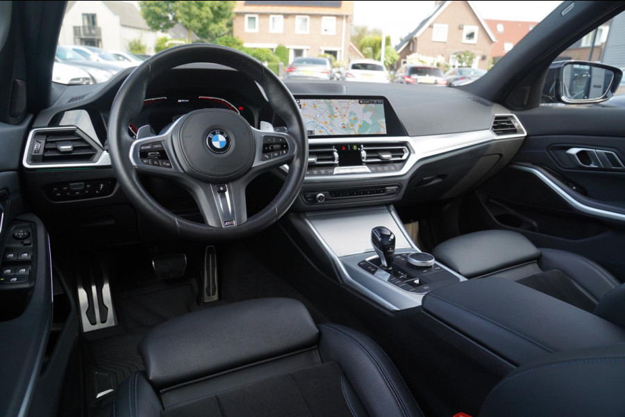 BMW 3-serie 330e High Executive | M-pakket | Luxe leder / Alcantara | LED koplampen | Dealer onderhouden | Shadowline | Stoelverwa