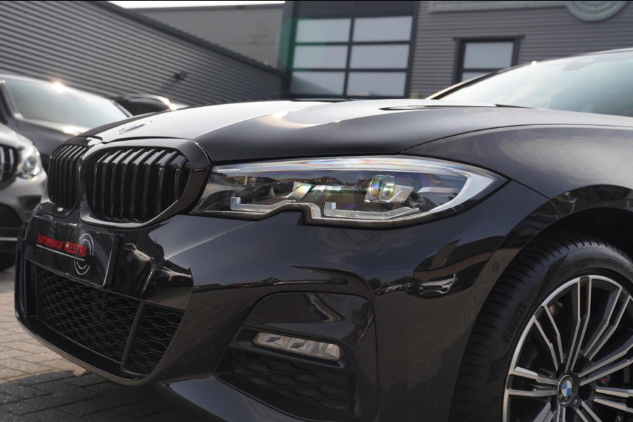 BMW 3-serie 330e High Executive | M-pakket | Luxe leder / Alcantara | LED koplampen | Dealer onderhouden | Shadowline | Stoelverwa