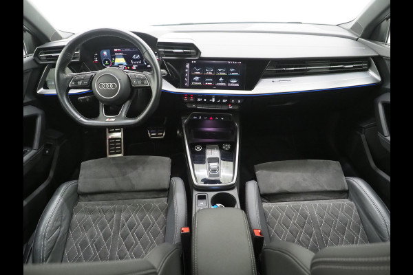 Audi A3 Sportback 40 TFSI e S-Line | RS Stoelen | Sfeerverlichting | LED | Carplay | Virtual