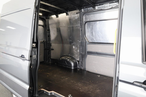 Volkswagen Crafter 35 2.0 TDI L3H3 177 PK Highline Licht metalen velgen, NAVI, CAMNERA, TREKHAAK