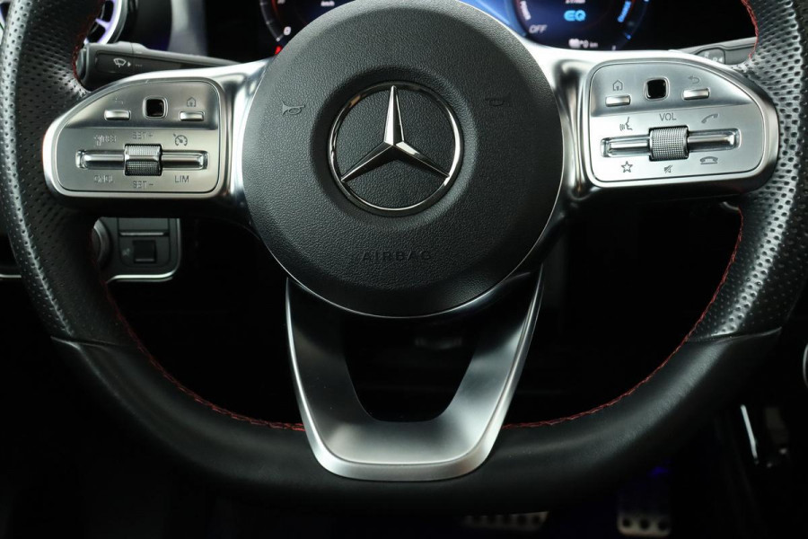 Mercedes-Benz CLA-Klasse 250e AMG | Panoramadak | Sfeerverlichting | Carplay | Stoelverwarming | Camera | Keyless | Multibeam LED | Widescreen