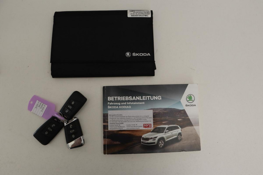 Škoda Kodiaq 2.0 TSI 4x4 Style 7-persoons | Leder | Trekhaak | Stoelventilatie/verwarming | Carplay | Navigatie | Memory | DAB | Full LED | Keyless