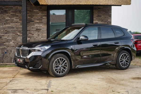 BMW X1 xDrive23i xDrive M Sport Pano/HUD/Harmann/Trkhk/Memory