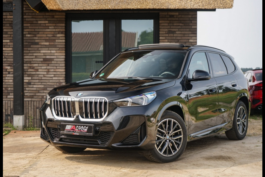 BMW X1 xDrive23i xDrive M Sport Pano/HUD/Harmann/Trkhk/Memory