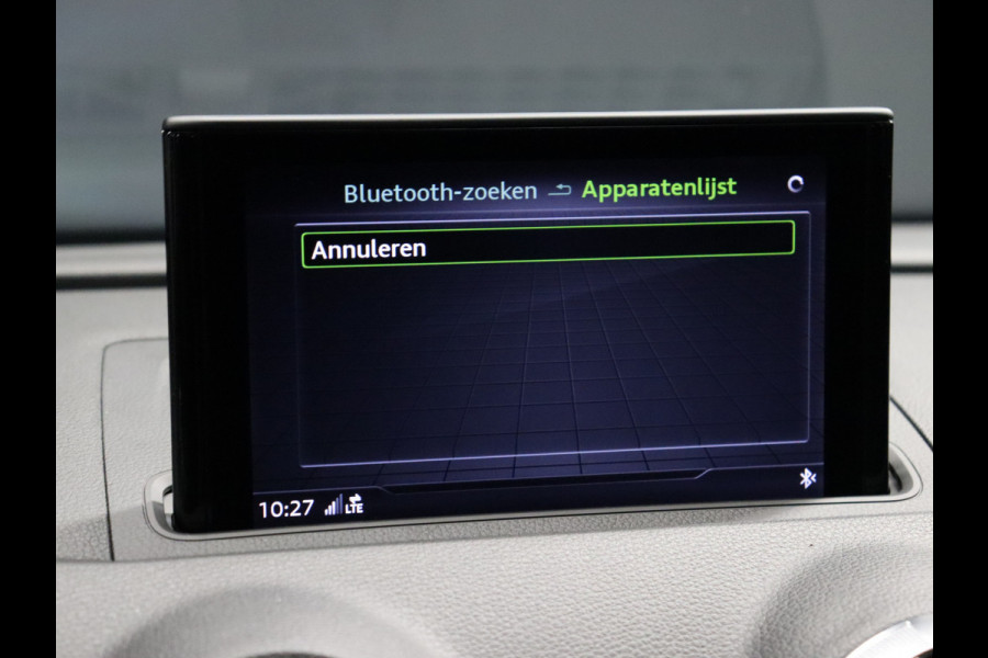 Audi A3 Sportback 30 TFSI Sport S Line [VIRTUAL COCKPIT, VLAK STUUR, ZWARTE HEMEL, 3x S LINE, CRUISE CONTROL, STOELVERWARMING, BLUETOOTH, NIEUWSTAAT]