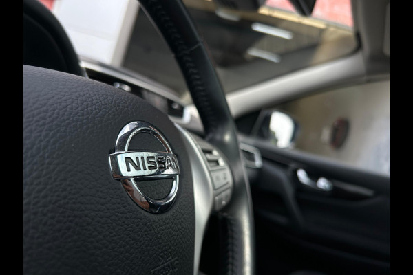 Nissan QASHQAI 1.2 N-Connecta NL AUTO | PANODAK | NAVI | TREKHAAK