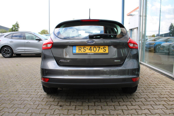 Ford Focus 1.0 Titanium | Climate Control | Navigatie | Cruise Control | Parkeersensoren | Lichtmetalen Velgen |